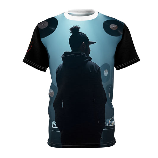 DJ Silhouette Graphic Tee – Retro Vinyl Turntable Streetwear